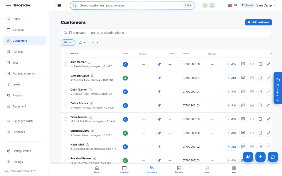 TradeYoke customers list with trade, distance, balance and owing status